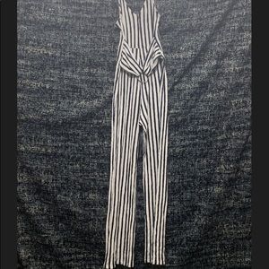 NAVY STRIPED JUMPSUIT MED